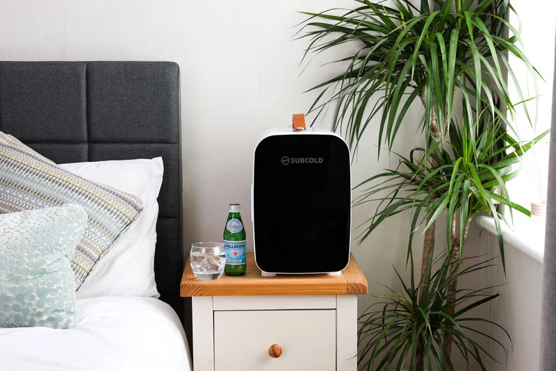Pro 10L Mini Fridge - Black | Refurbished