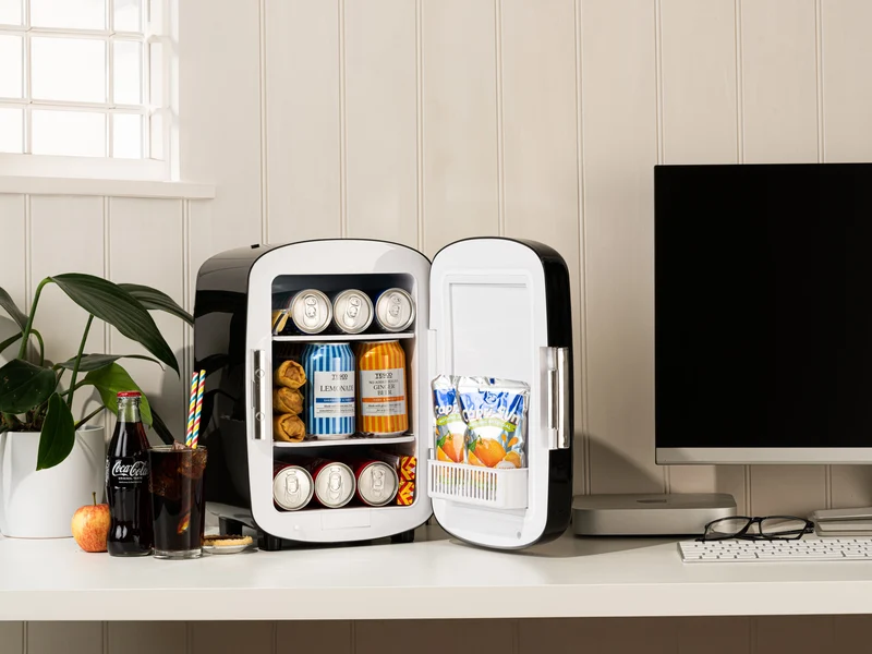 Luxe 9L Mini Fridge - Black | Refurbished