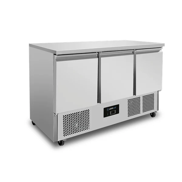 Kühlarbeitsplatte 3 Türen (1/1 GN) +2°C / +8°C 137x70x85(h) cm