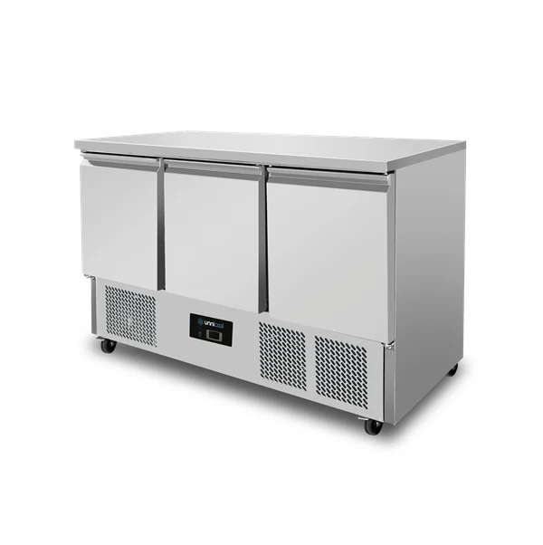 Kühlarbeitsplatte 3 Türen (1/1 GN) +2°C / +8°C 137x70x85(h) cm