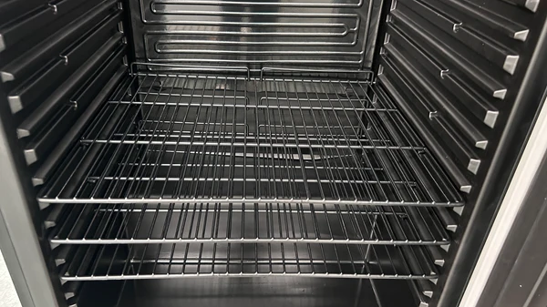 Gefrierschrank SCHWARZ 600L -18°C bis -23°C Statische Kühlung