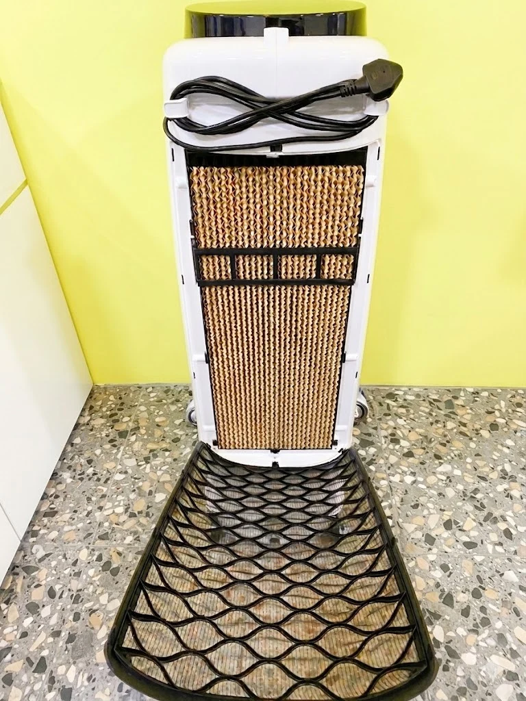 مبرد عصري عمودي من كينوود KN-36000T