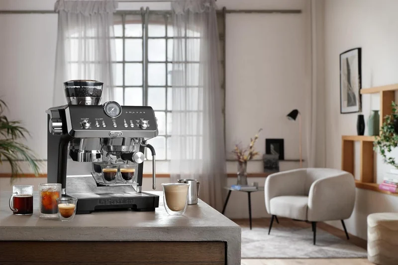 ديلونجي ماكينة تحضير قهوة اسبريسو اوبرا EC9555.BK De'Longhi