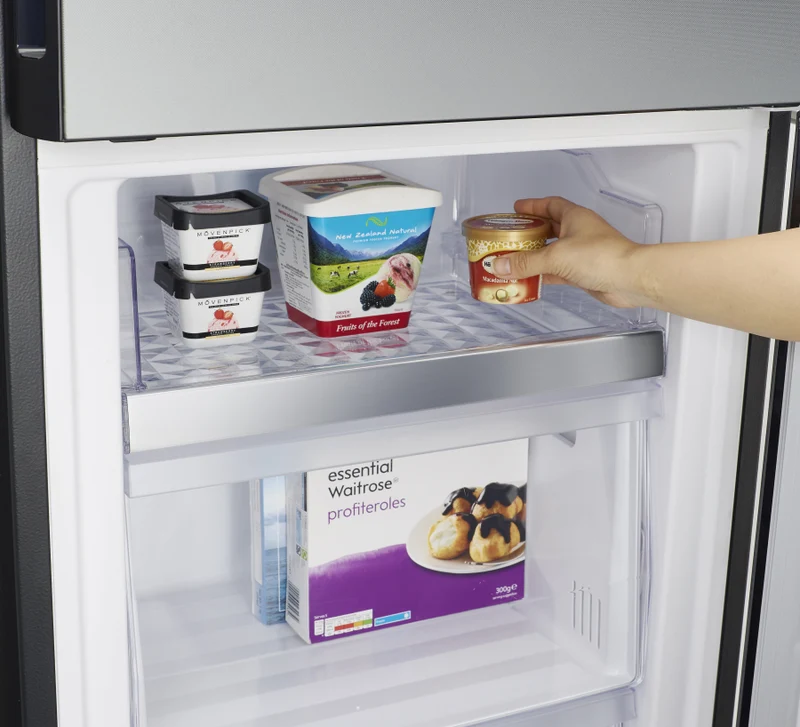 ثلاجة هيتاشي ذات البابين - سلفر Hitachi 2-Door Refrigerator - Silver