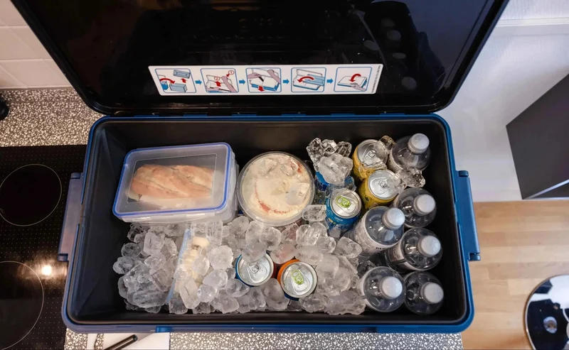 Coleman Snap ‘N Go 55QT | 52 Liter faltbare Kühlbox | 2 Tage Kühlung