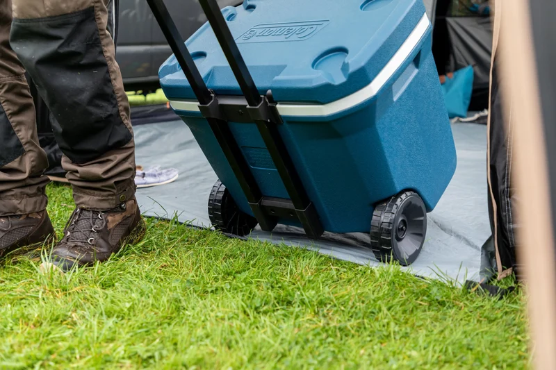 Coleman 50QT Xtreme Wheeled | 47 Liter Kühlbox mit Rollen | bis zu 4 Tage Kühlung