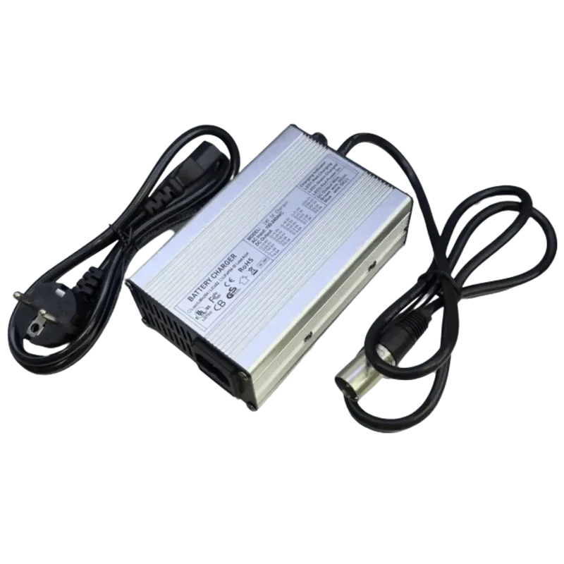 Chargeur de batterie PLOMB ACID 24V 5A XLR avec ventilateur de refroidissement