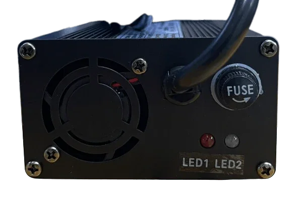 Chargeur Li-ion 29.4V 5A 5.5x2.5mm